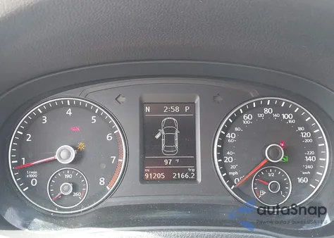 2013 Volkswagen Passat 2.5L Se из США, поврежденный, VIN 1VWBP7A39DC038690